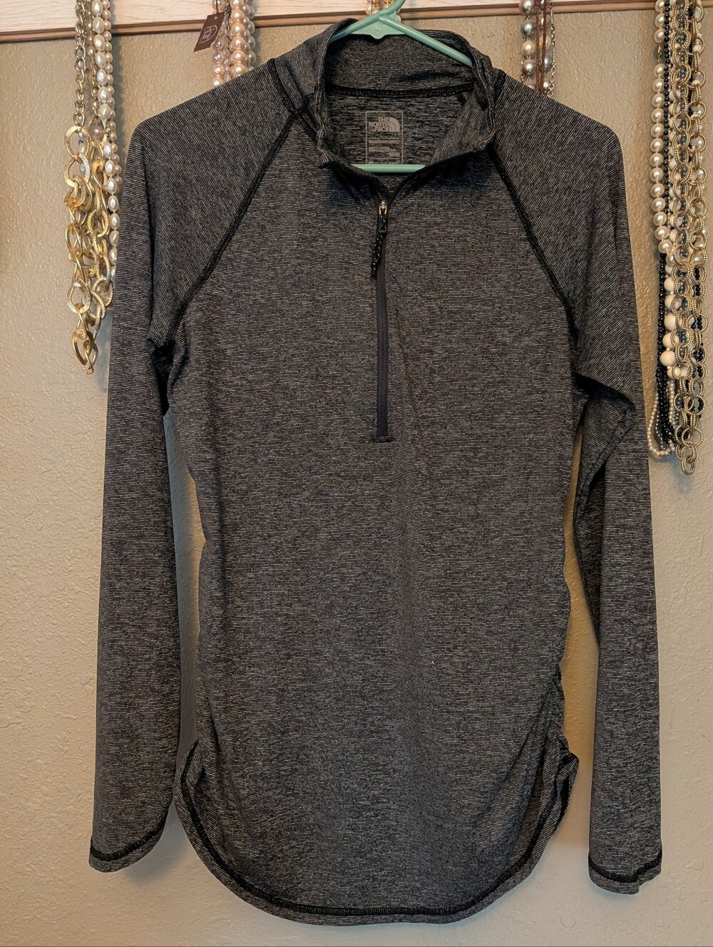 Women's The North Face 1/4 Zip Black Gray Thermal Sweatshirt M